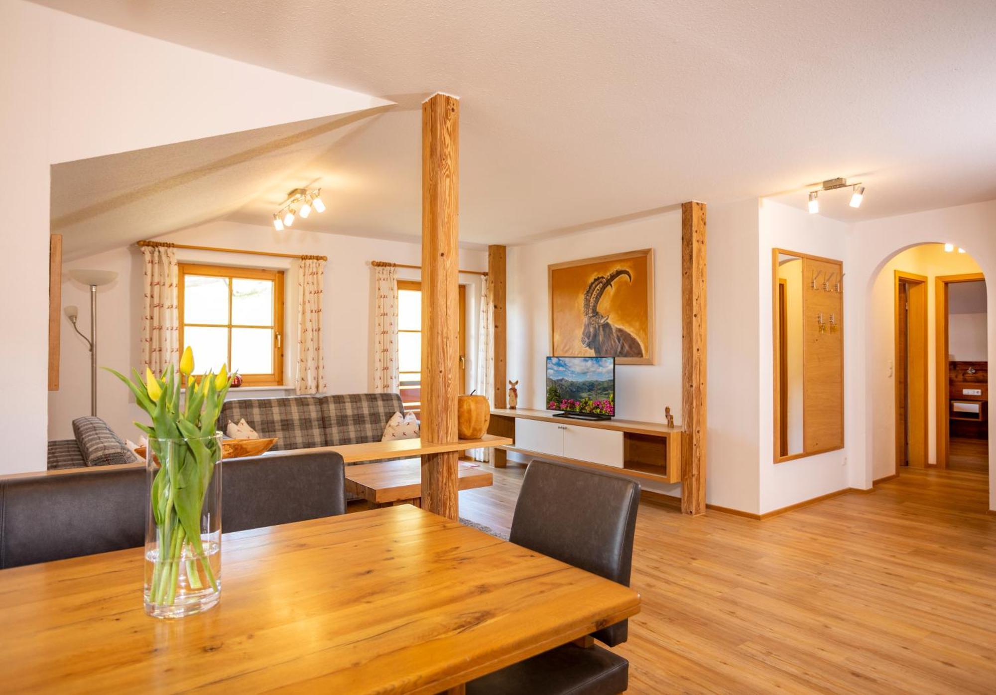 Appartement Haus Berg & Tal à Hirschegg  Extérieur photo